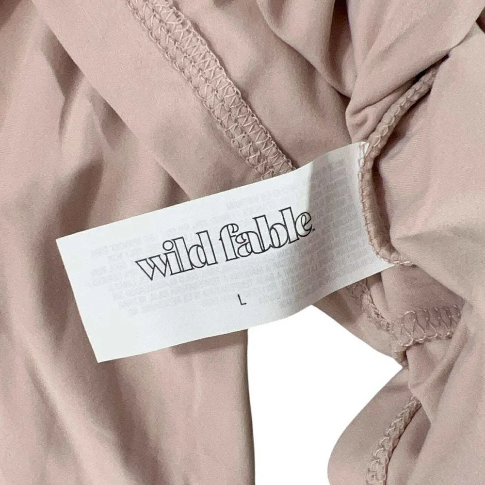 Wild Fable Womens Long Sleeve Turtleneck Top Blouse Tan light pink‎ large NEW